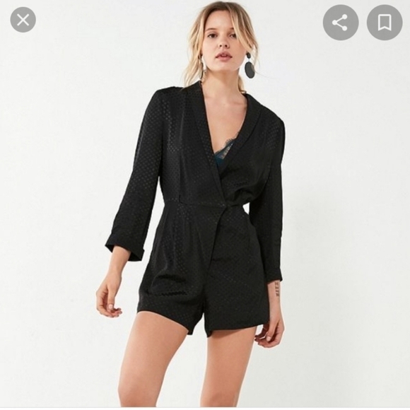 Bardot skyline wrap romper playsuit - Picture 1 of 11
